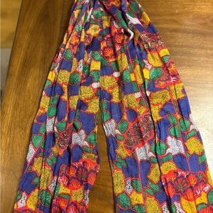 Vintage Ginnie Johansen Inc 1988 
100% Cotton multicolored Scarf
14”x60”